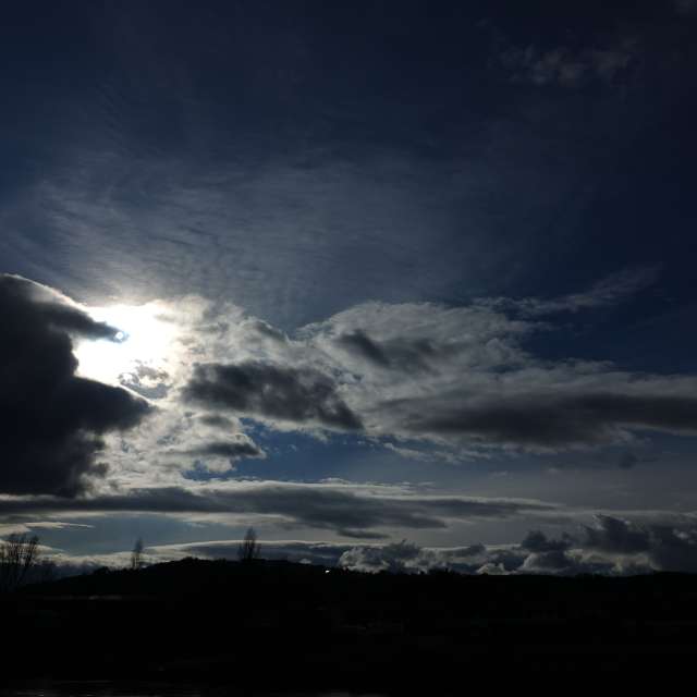 Fotos Escuro. Previsões do tempo com lindas fotos de Vasek325 em Praha 12