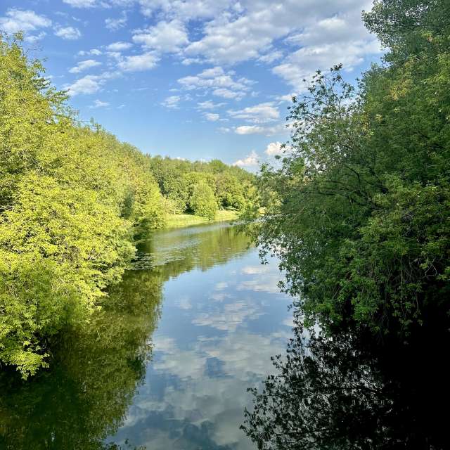 Train. Weather forecasts with beautiful photos by Ritha Photos in Izmaylovo