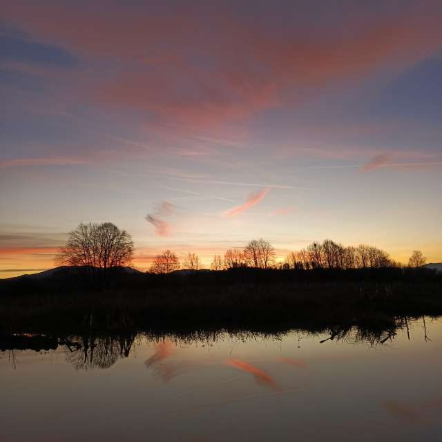 Weather forecasts with beautiful photos by _richardd