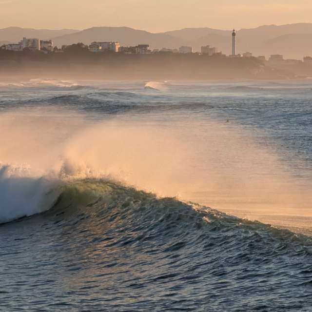 Weather forecasts with beautiful photos by xingudi