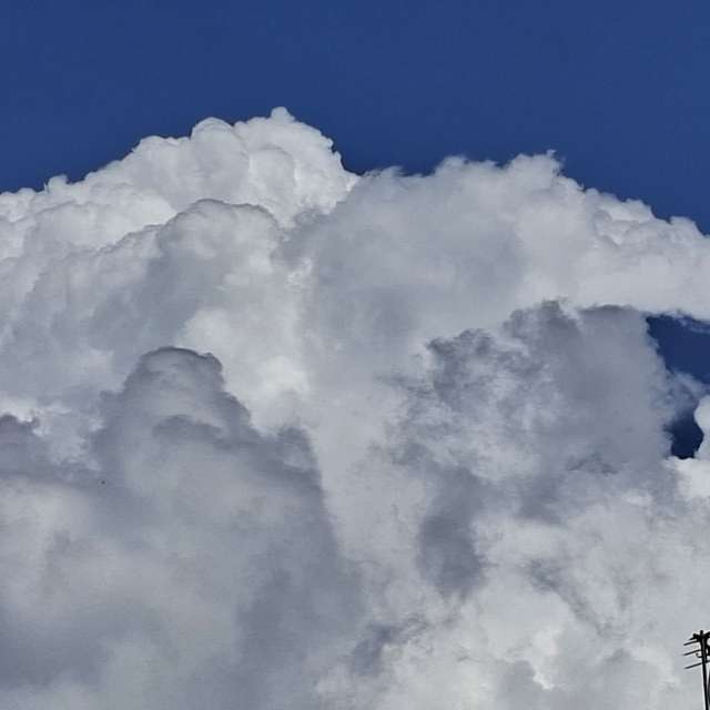 Coming. Weather forecasts with beautiful photos by Wen-ya Huang Photos in Kaohsiung City