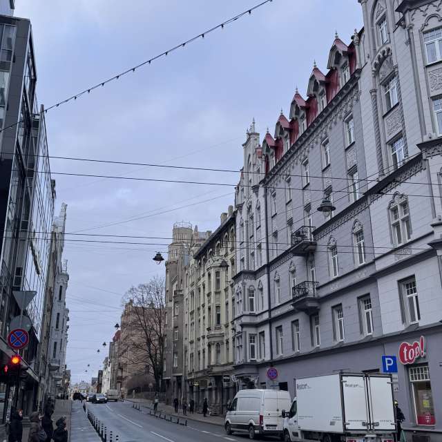 Standing. Weather forecasts with beautiful photos by Svet-Lana Photos in Rīga