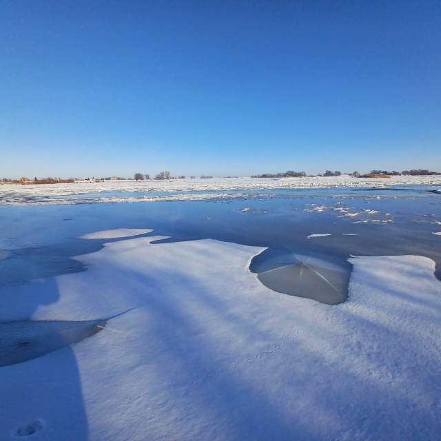 Weather forecasts with beautiful photos by Hikey