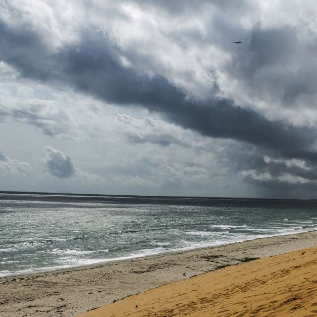 Weather forecasts with beautiful photos by neconobre