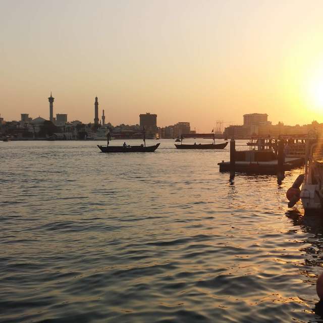 Boat. Weather forecasts with beautiful photos by Kotique Photos in Dubai
