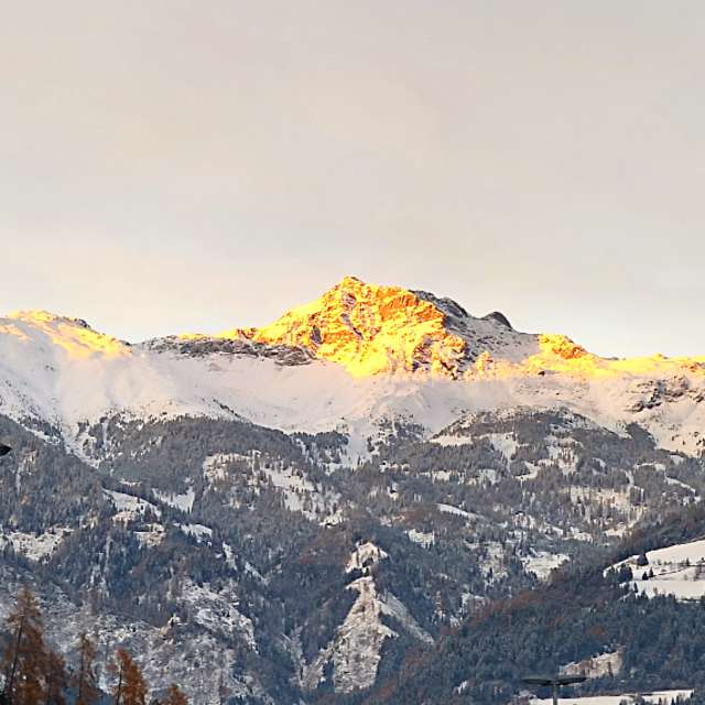 Weather forecasts with beautiful photos by PeterR