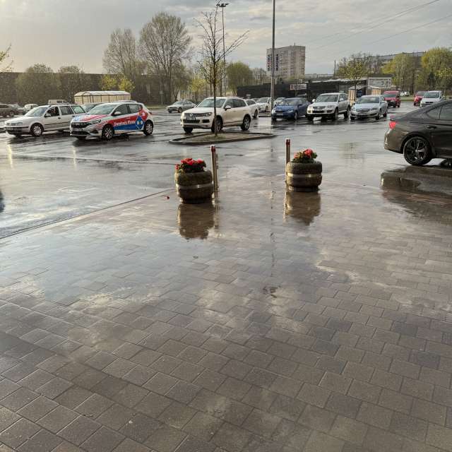 Parked. Weather forecasts with beautiful photos by Svet-Lana Photos in Rīga