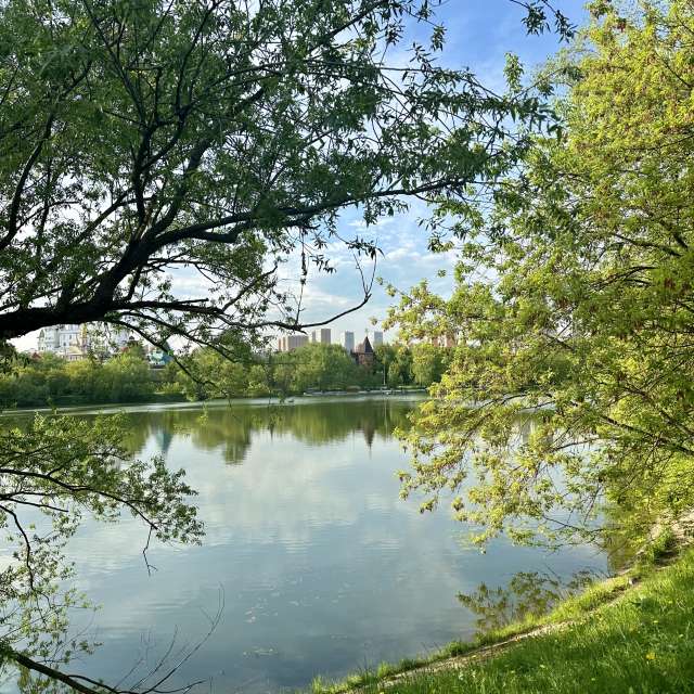 Lake. Weather forecasts with beautiful photos by Ritha Photos in Izmaylovo