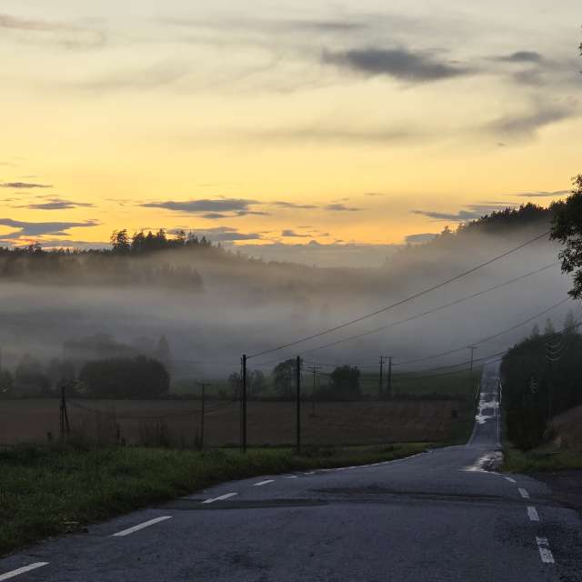 Weather forecasts with beautiful photos by Pietro Cici