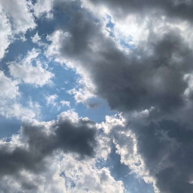 Fotos del Vuelo. Pronósticos del tiempo con hermosas fotos de YanBog en Bucharest