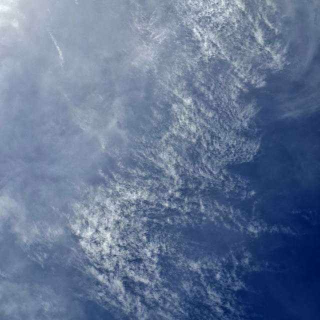 Fotos Jovem. Previsões do tempo com lindas fotos de Wen-ya Huang em Kaohsiung City