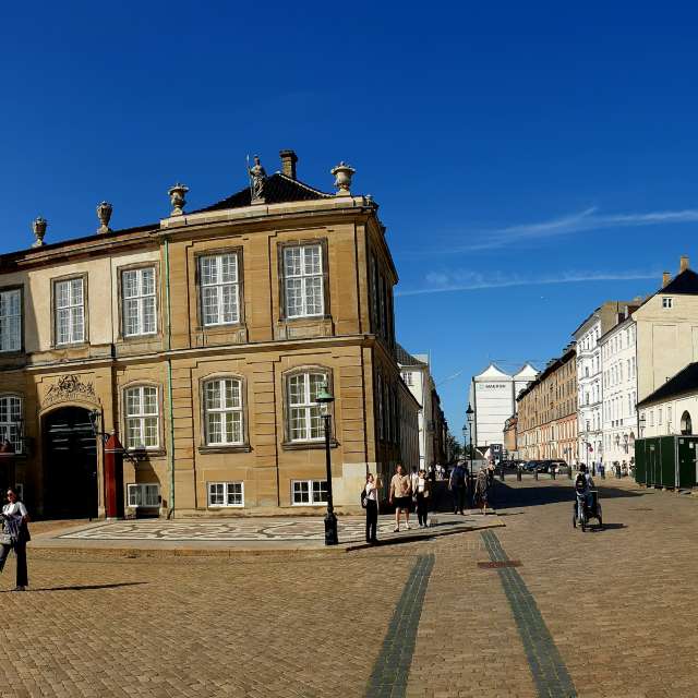 Weather forecasts with beautiful photos by Mircea