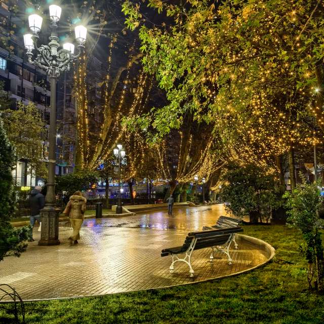 Park. Weather forecasts with beautiful photos by Lomarog Photos in Santander
