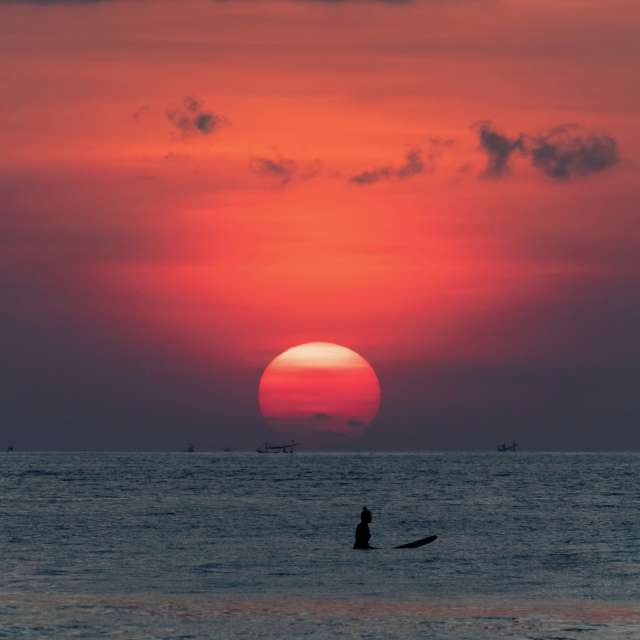 Weather Photos in Sunset. Weather forecasts with beautiful photos by mrderelict