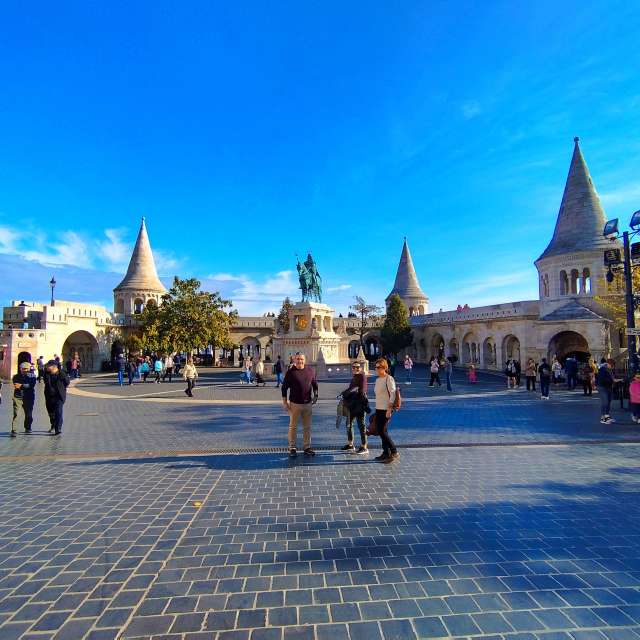 Fotos Pessoas. Previsões do tempo com lindas fotos de Paco Fuentes em Budapeste