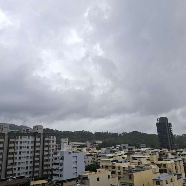 Harbor. Weather forecasts with beautiful photos by Wen-ya Huang Photos in Kaohsiung City