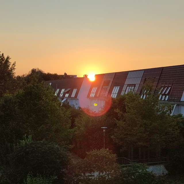 Stop. Weather forecasts with beautiful photos by Tercis Photos in Ettlingen