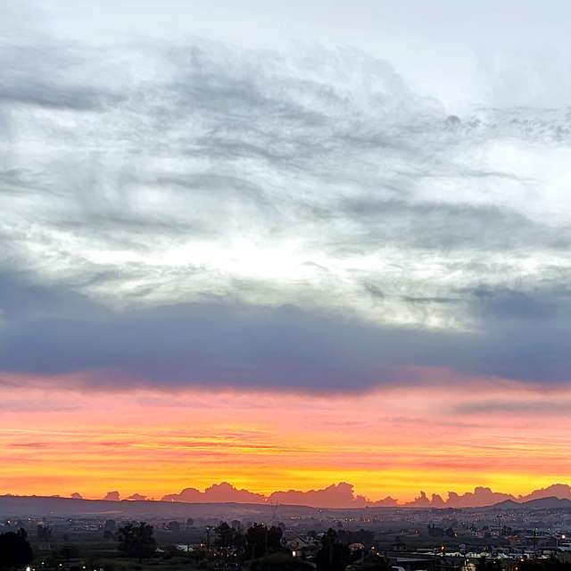 天气预报，带MSLidon精美的照片