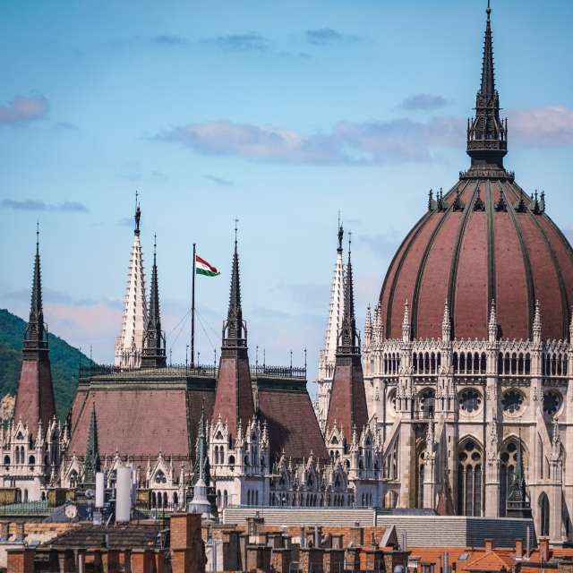 Fotos Church. Previsões do tempo com lindas fotos de FoxtrotGolf em Budapeste