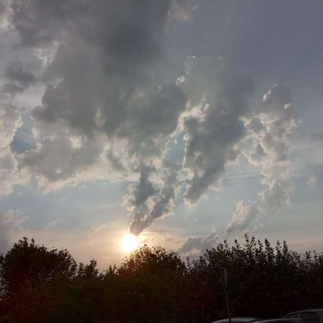 Novi Beograd的Weather. 天气预报，带Doc_H精美的照片照片