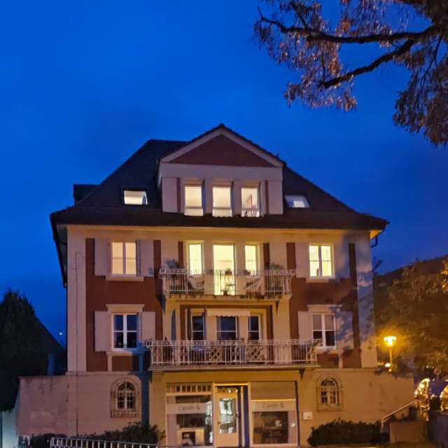 Bus. Weather forecasts with beautiful photos by Tercis Photos in Ettlingen