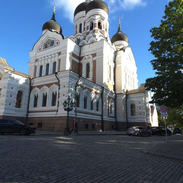 Weather forecasts with beautiful photos by Mircea