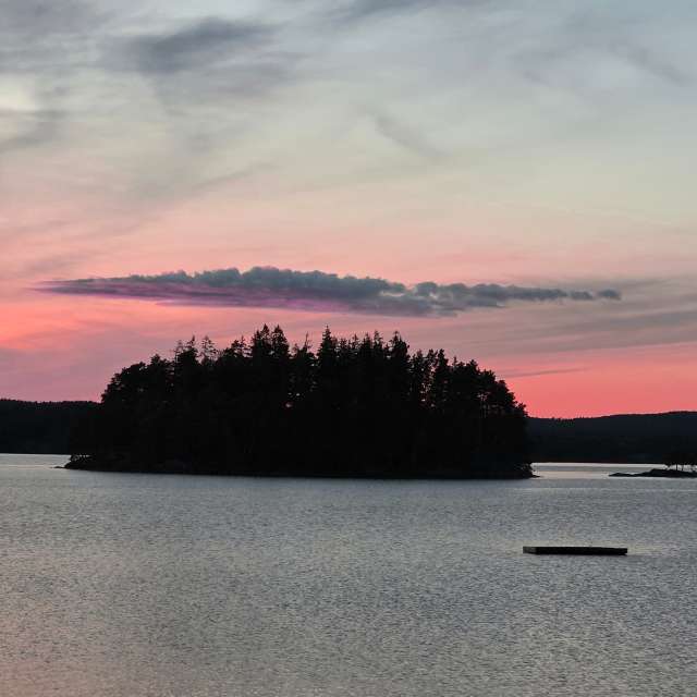 Weather forecasts with beautiful photos by Pietro Cici