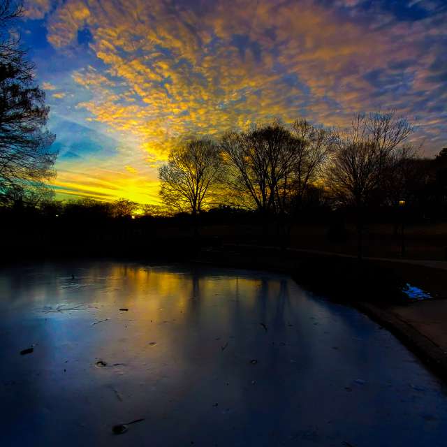 Fotos del Charca. Pronósticos del tiempo con hermosas fotos de johnlijan en Kansas City