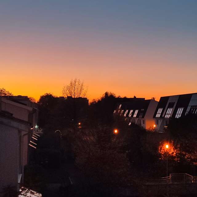 Truck. Weather forecasts with beautiful photos by Tercis Photos in Ettlingen