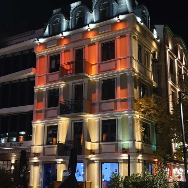 Hình ảnh Building. Dự báo thời tiết với những bức ảnh đẹp của Mircea ở Isani Street