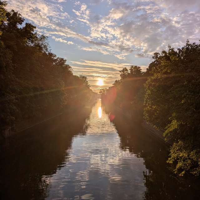 Weather forecasts with beautiful photos by rxrweawow