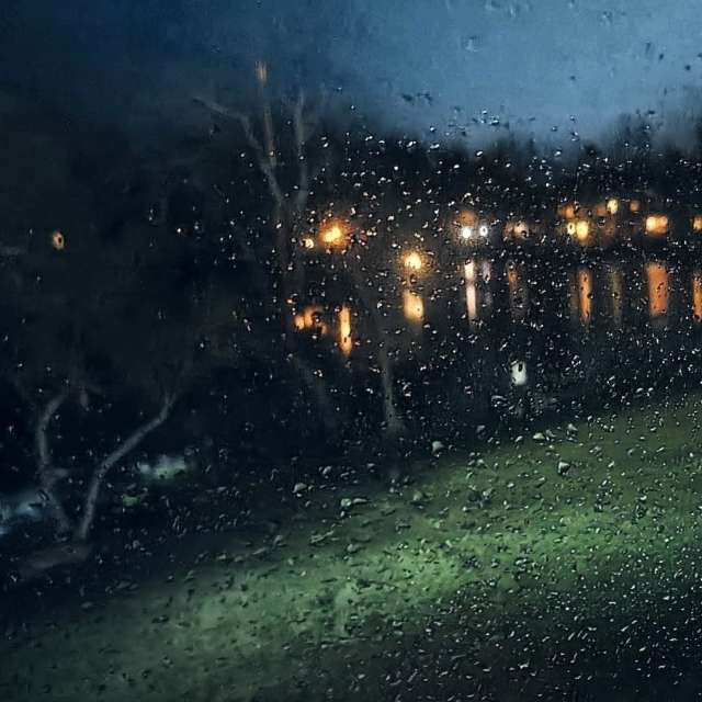 世界的天气照片. 天气预报，带Ghostroku精美的照片