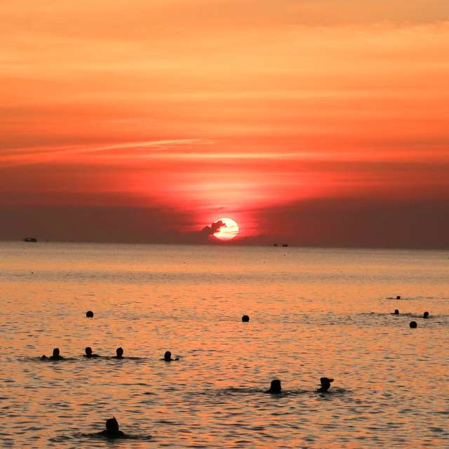 Weather forecasts with beautiful photos by miha73