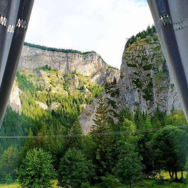 Weather forecasts with beautiful photos by Mircea