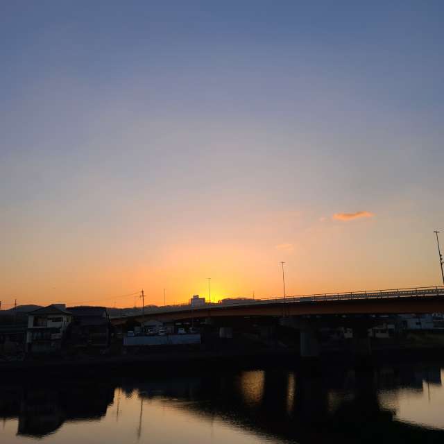 Fotos Cruzar. Previsões do tempo com lindas fotos de あさのジジ em Okayama