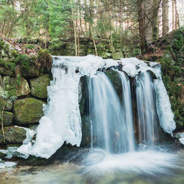 Rocky. Weather forecasts with beautiful photos by Foqus Foto Photos in World