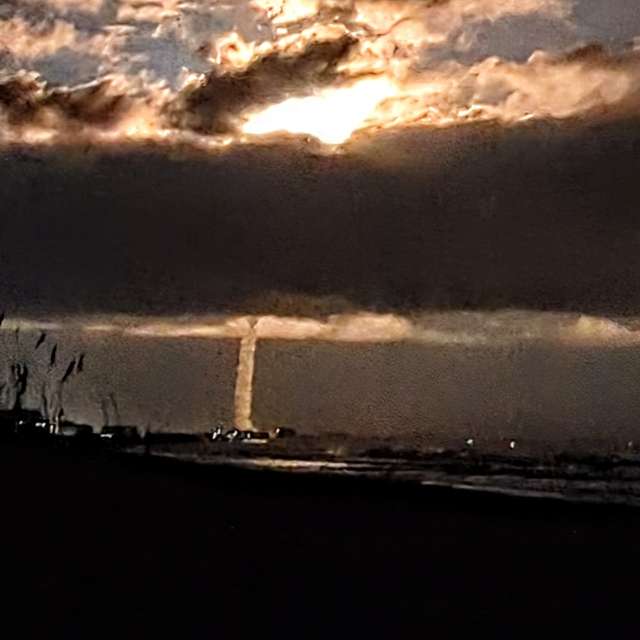 Weather forecasts with beautiful photos by boilerdude