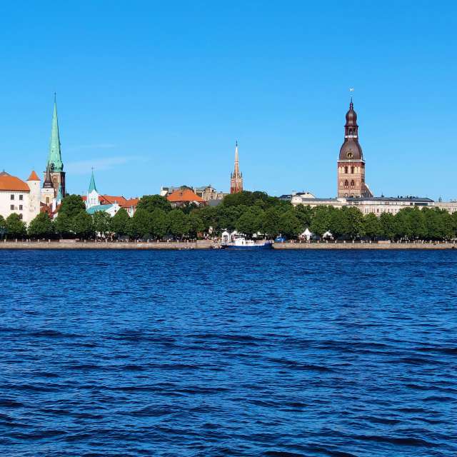 Large. Wettervorhersagen mit schönen Fotos von newgen Fotos Riga