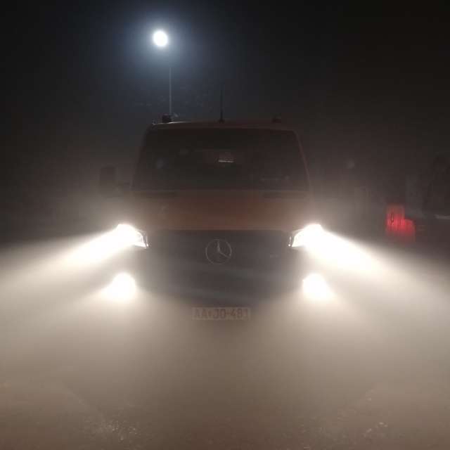 Fahren. Wettervorhersagen mit schönen Fotos von AttilaSzilvássy Fotos Budapest