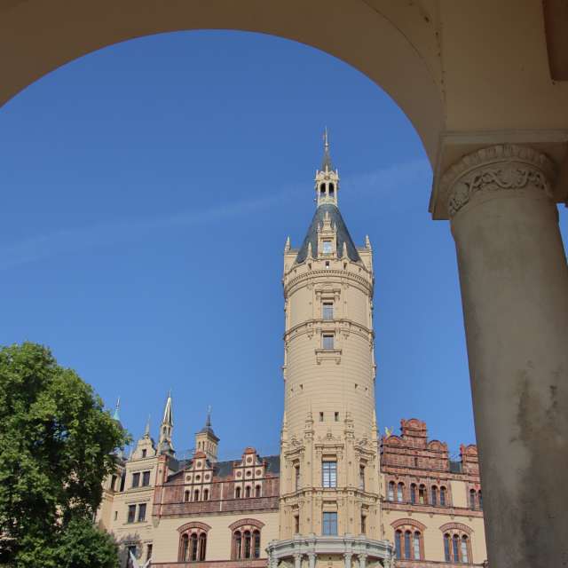 Fotos Alto. Previsões do tempo com lindas fotos de elbetraffic em Schwerin