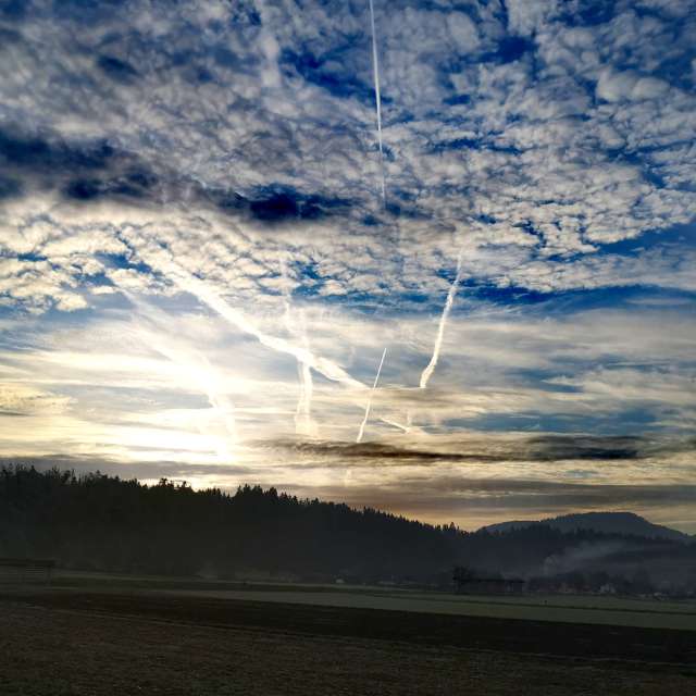 Stehen. Wettervorhersagen mit schönen Fotos von Pika13 Fotos Slowenien