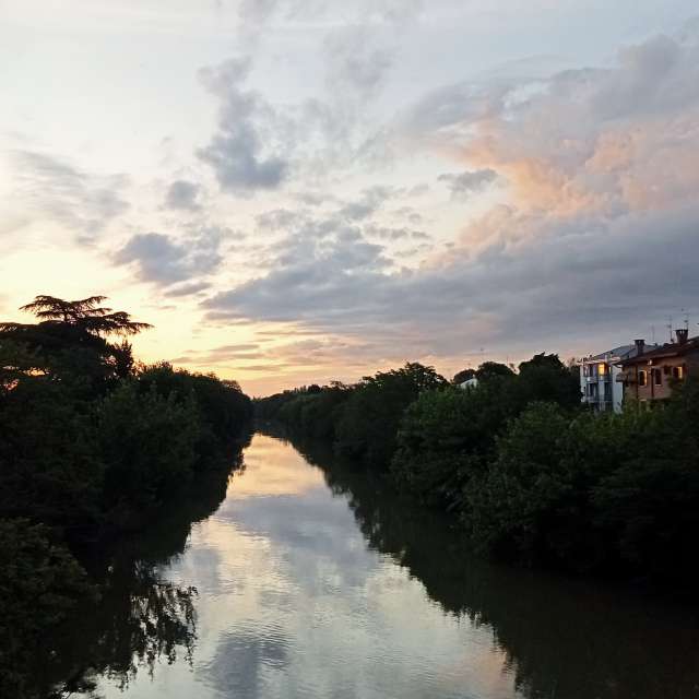 Wasser. Wettervorhersagen mit schönen Fotos von Ludovico Fotos Ferrara