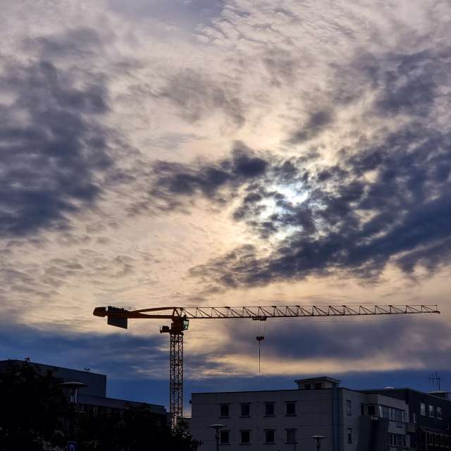 Weather forecasts with beautiful photos by Rozhman Piran