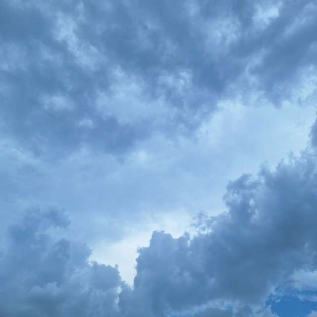 Riding. Weather forecasts with beautiful photos by ccdn0630 Photos in Barrie