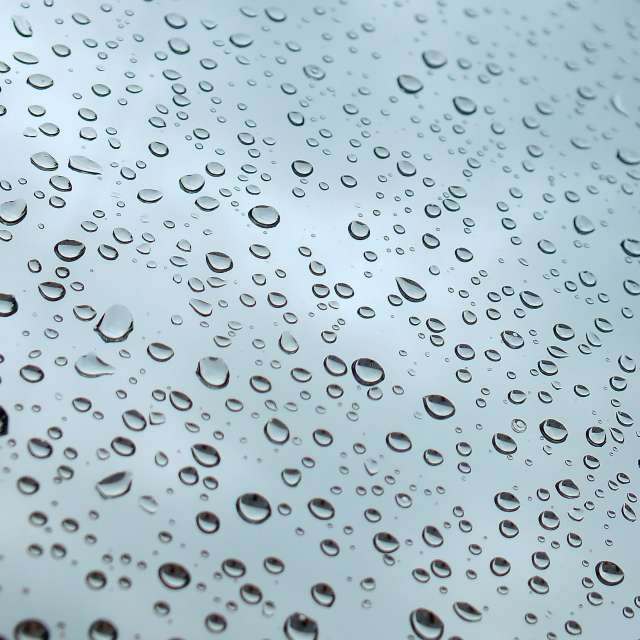 Photos Pluie. Prévisions météo avec de superbes photos de Miloš_SK de Sereď