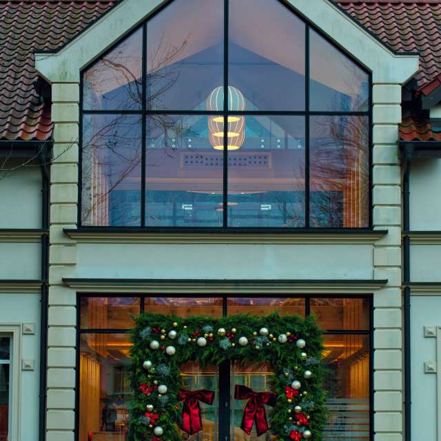 Weather forecasts with beautiful photos by martinm611