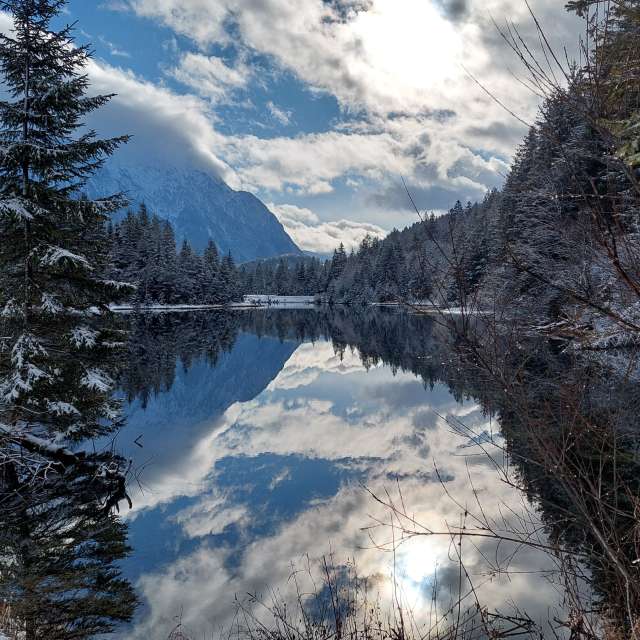 Cold. Weather forecasts with beautiful photos by michilive Photos in World