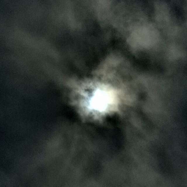 Star. Weather forecasts with beautiful photos by Wen-ya Huang Photos in Kaohsiung City