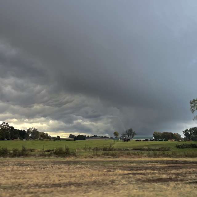 Weather forecasts with beautiful photos by waterweasel