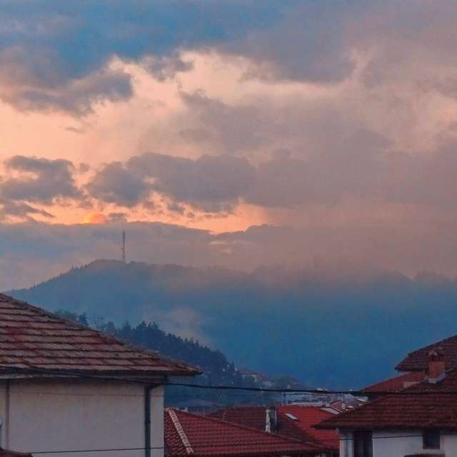 天气预报，带Cherneva精美的照片